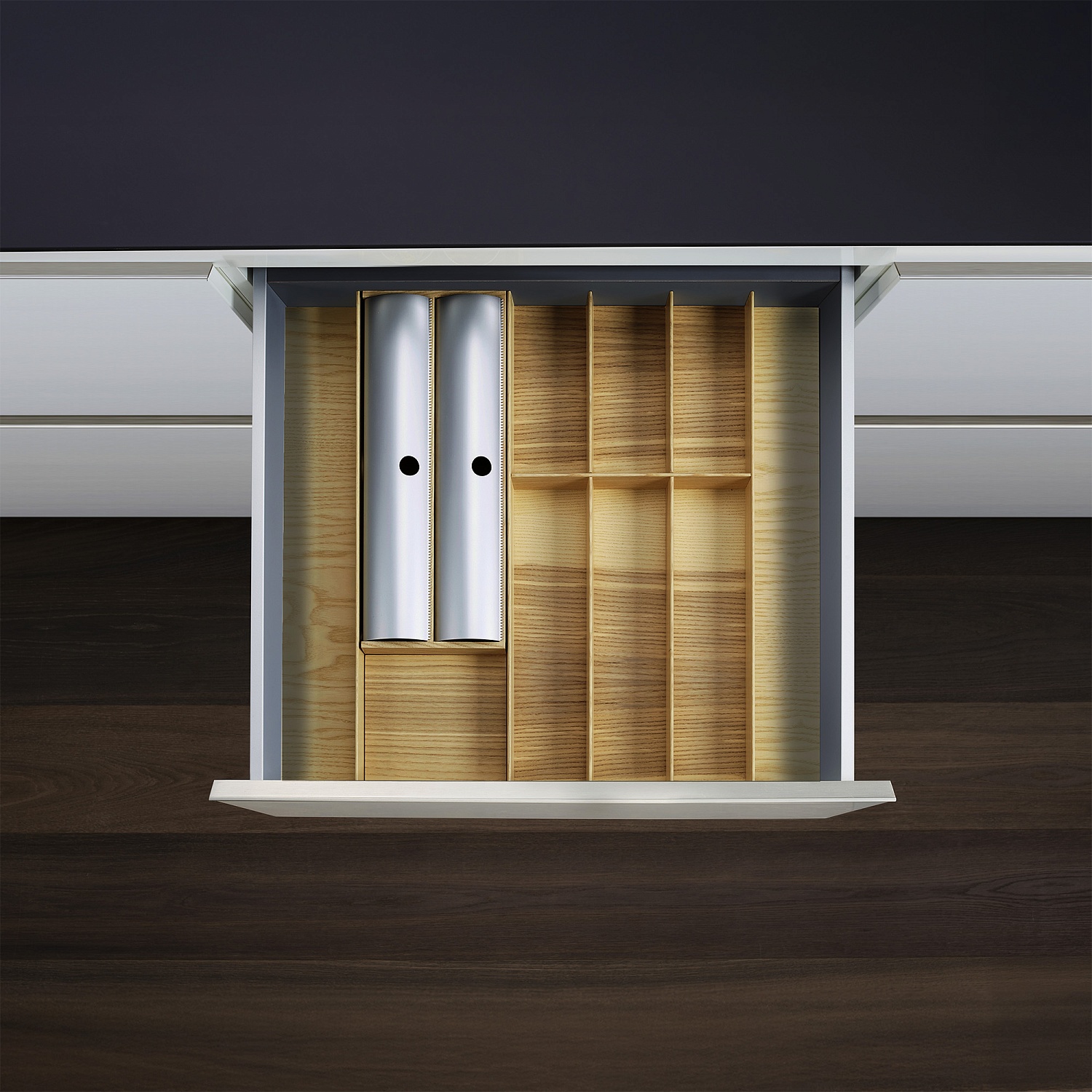 КОМПЛЕКТ лоток + держатель для фольги, ФайнЛайн Линик 500-600 мм, глубина 500 мм, цвет ДУБ натуральный Kessebohmer