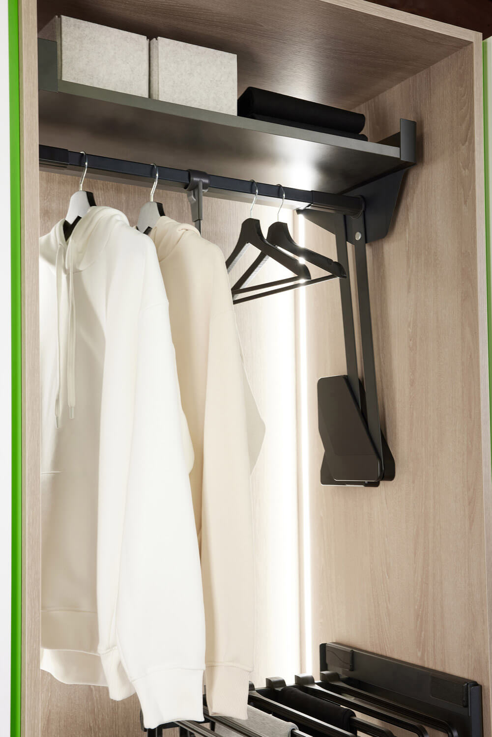  Пантограф для гардеробной с полкой CONERO КОНЕРО Kessebohmer | официальный магазин